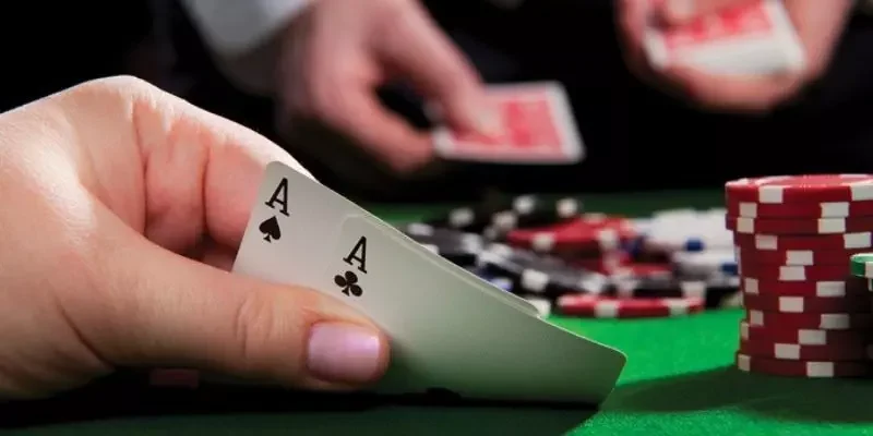 Nắm vững luật chơi Poker giúp bạn có khởi đầu suôn sẻ